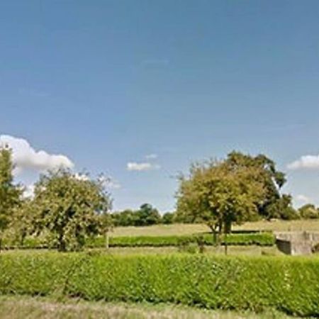 Gite Spacieux Et Chaleureux Sainte-Mère-Église Esterno foto