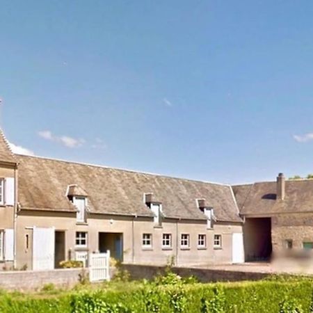 Gite Spacieux Et Chaleureux Sainte-Mère-Église Esterno foto