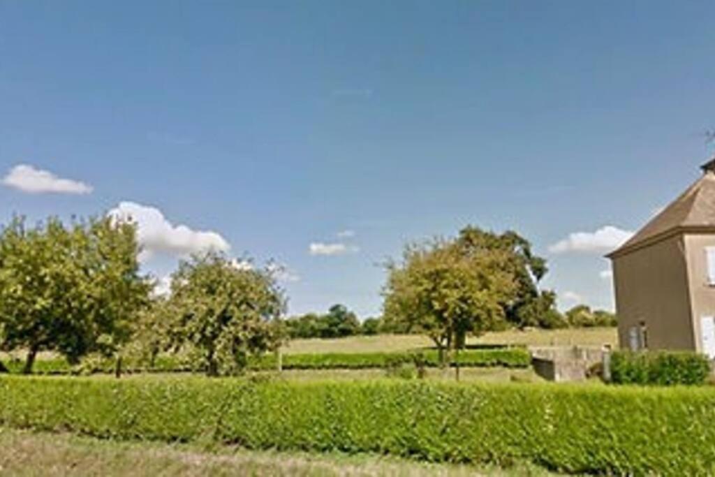 Gite Spacieux Et Chaleureux Sainte-Mère-Église Esterno foto