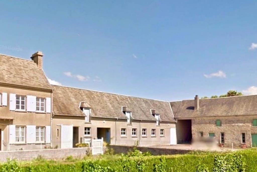 Gite Spacieux Et Chaleureux Sainte-Mère-Église Esterno foto